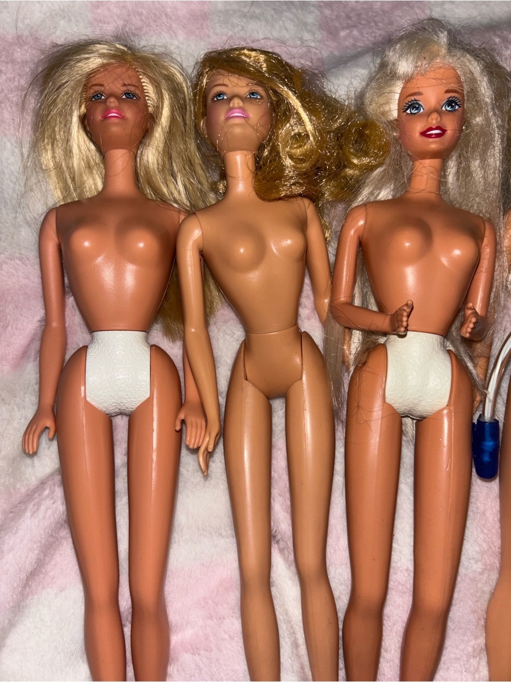 Vintage Barbie Doll Lot of 4 Mattel Fashion Dolls 1990s 2000s Mixed Collection - Picture 2 of 8